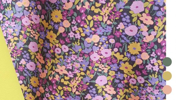 Tissu de créatrice aux motifs fleuris violet, fuchsia, vert pastel